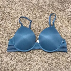 PINK Wear Everywhere push-up